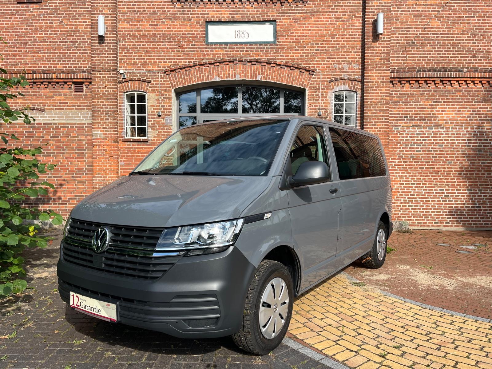 Volkswagen T6.1 Kombi 8 Sitzer/PDC/Klima/AHK/1.Hand