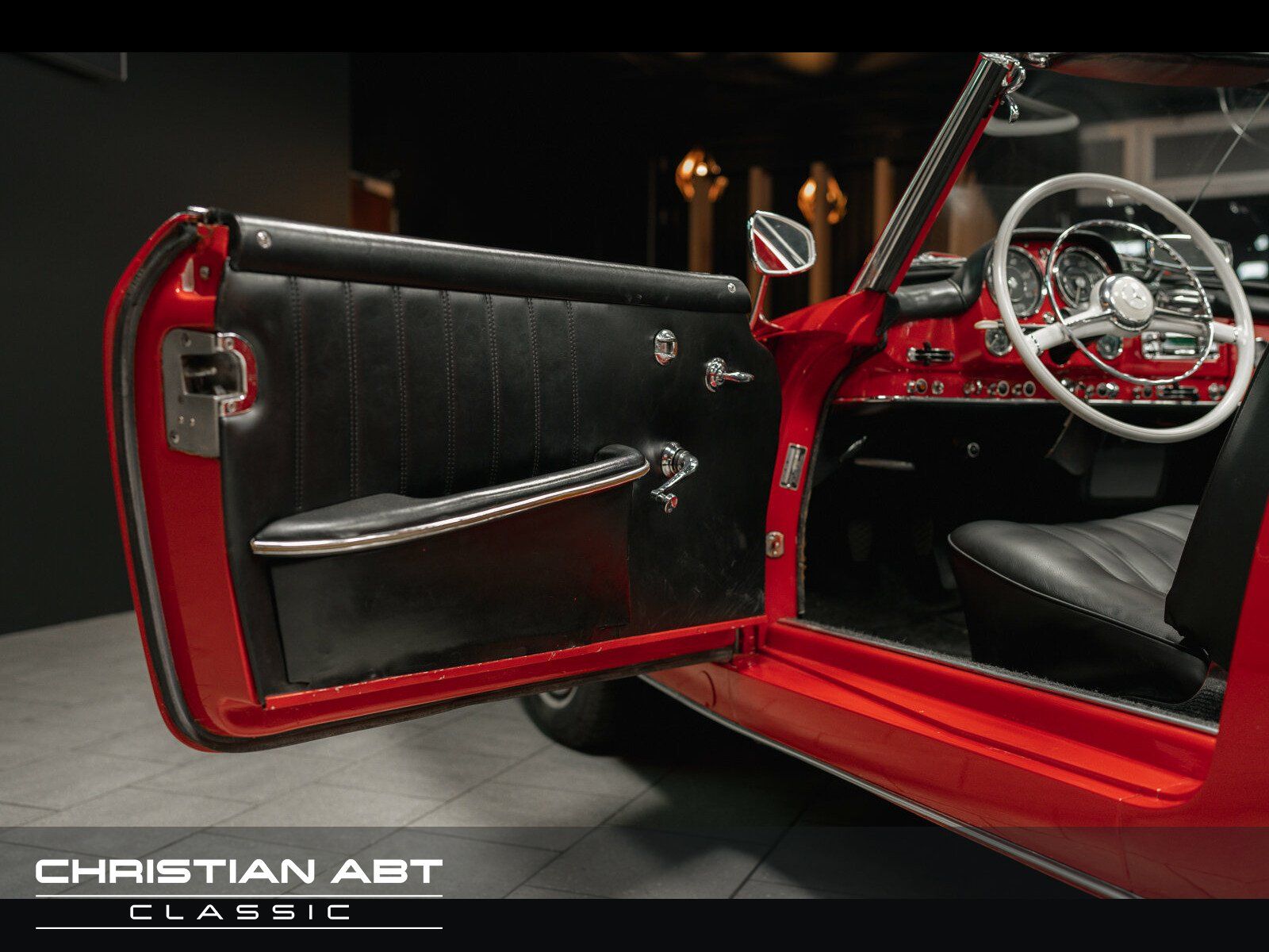 Fahrzeugabbildung Mercedes-Benz 190 SL 121 Cabrio