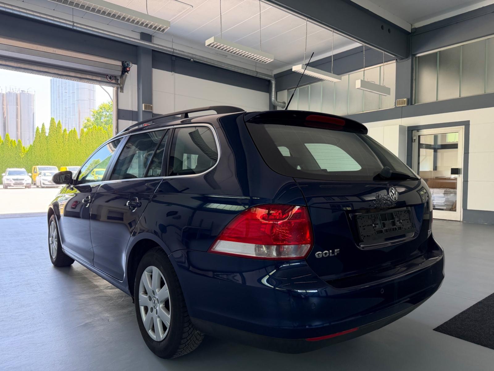 Volkswagen Golf 2008 — engine 1.390 cm³, 122 HP (90kW)