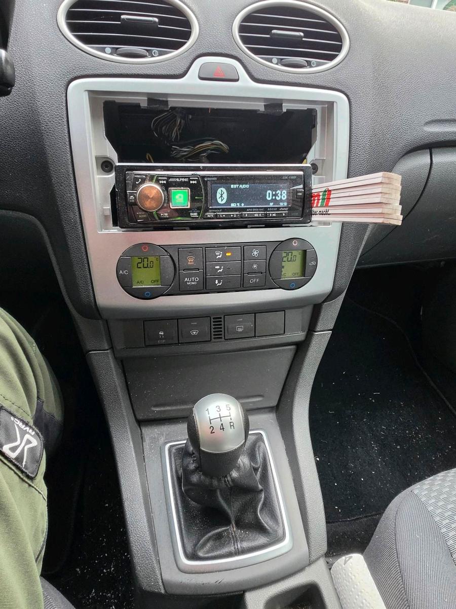 Ford Focus 2006 — photo 6