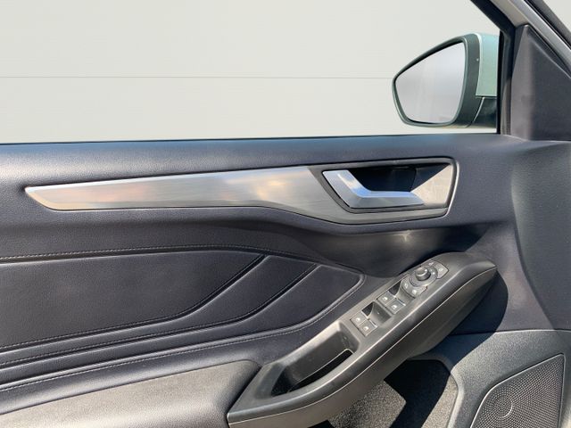 Ford Focus Turnier Titanium 1.5 ACC+Navi+Klima+LED+DA