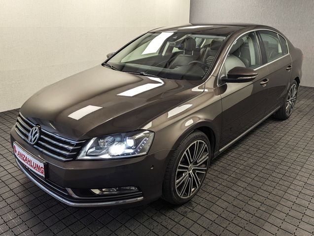 Volkswagen Passat Exclusive 4Motion Bi-Xenon+Navi+TWA+Nappa