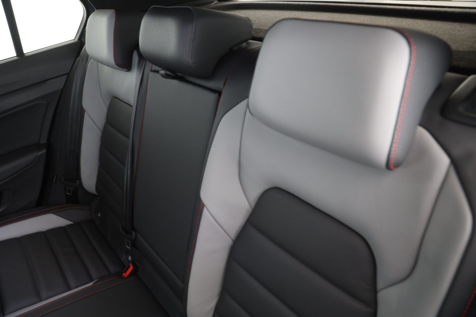 Volkswagen Golf - Bild 13