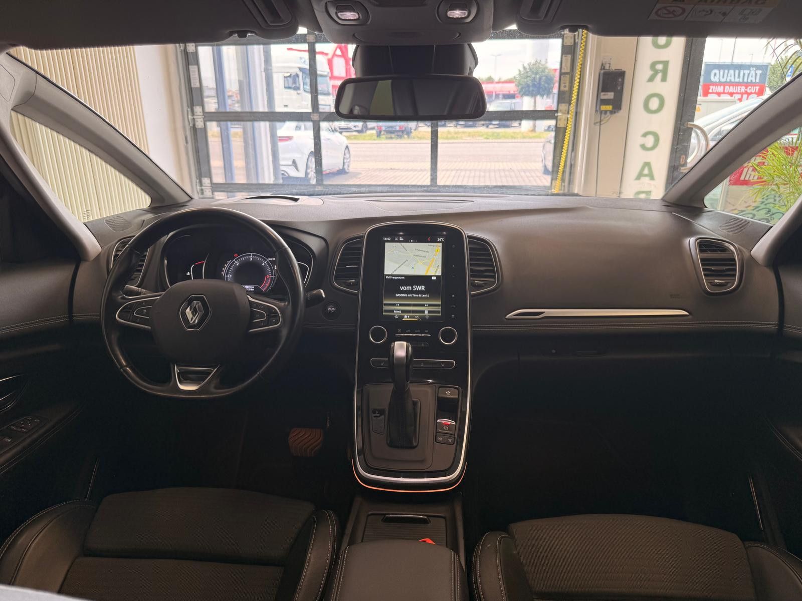 Fahrzeugabbildung Renault Scenic ENERGY dCi 160 EDC Bose Edition/ 7.SITZER