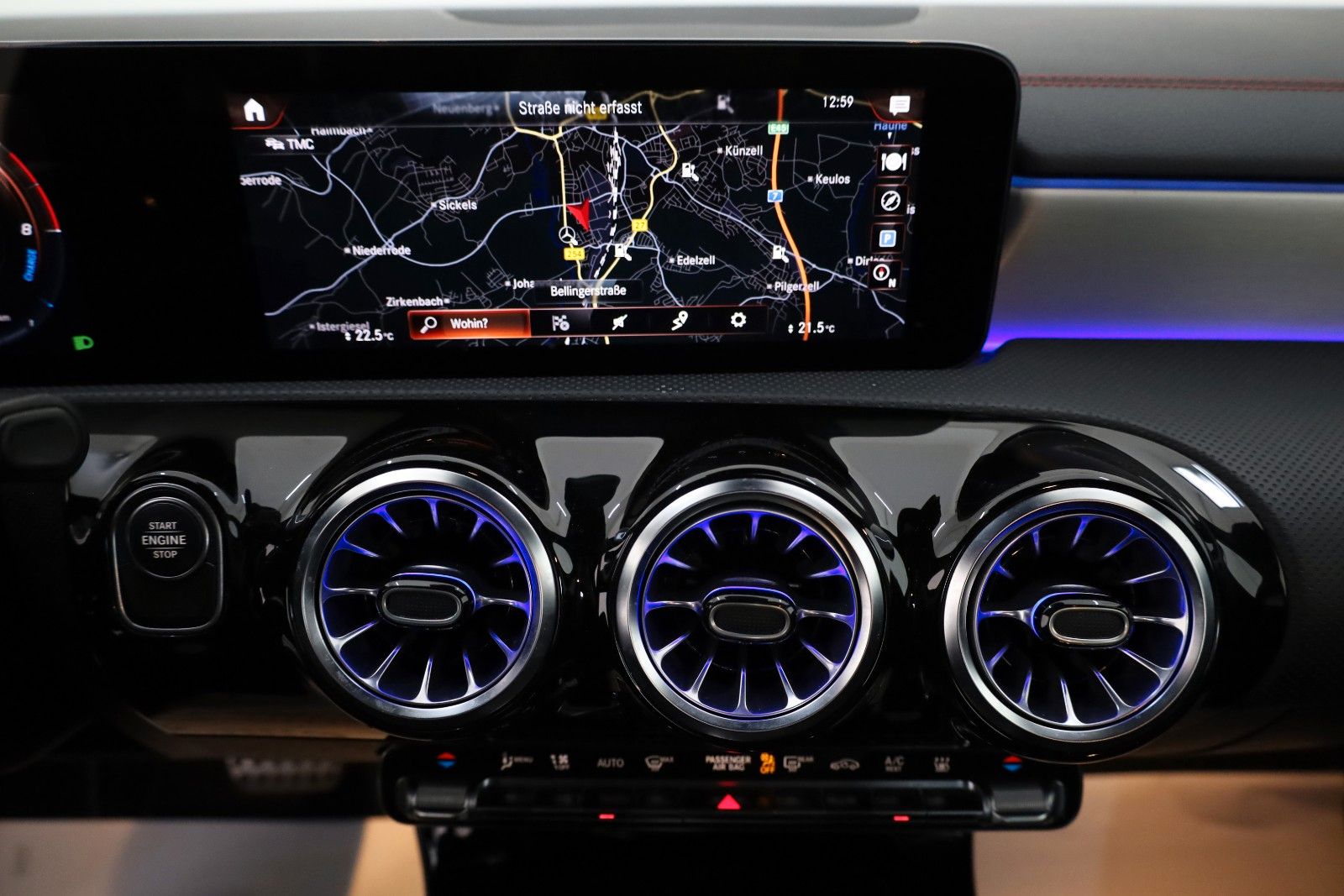 Fahrzeugabbildung Mercedes-Benz CLA 250 e Coupe, AMG line,Navi,LED,SH,Kamera