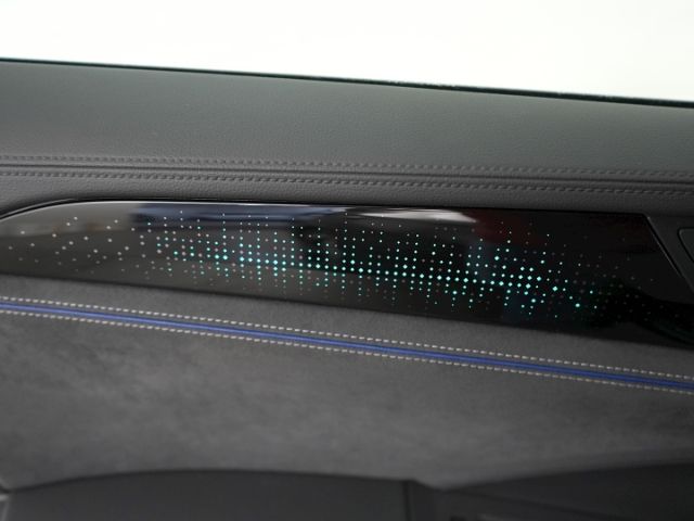 Passat Variant R-LINE TDI DSG+AHK+NAVI+LED MATRI