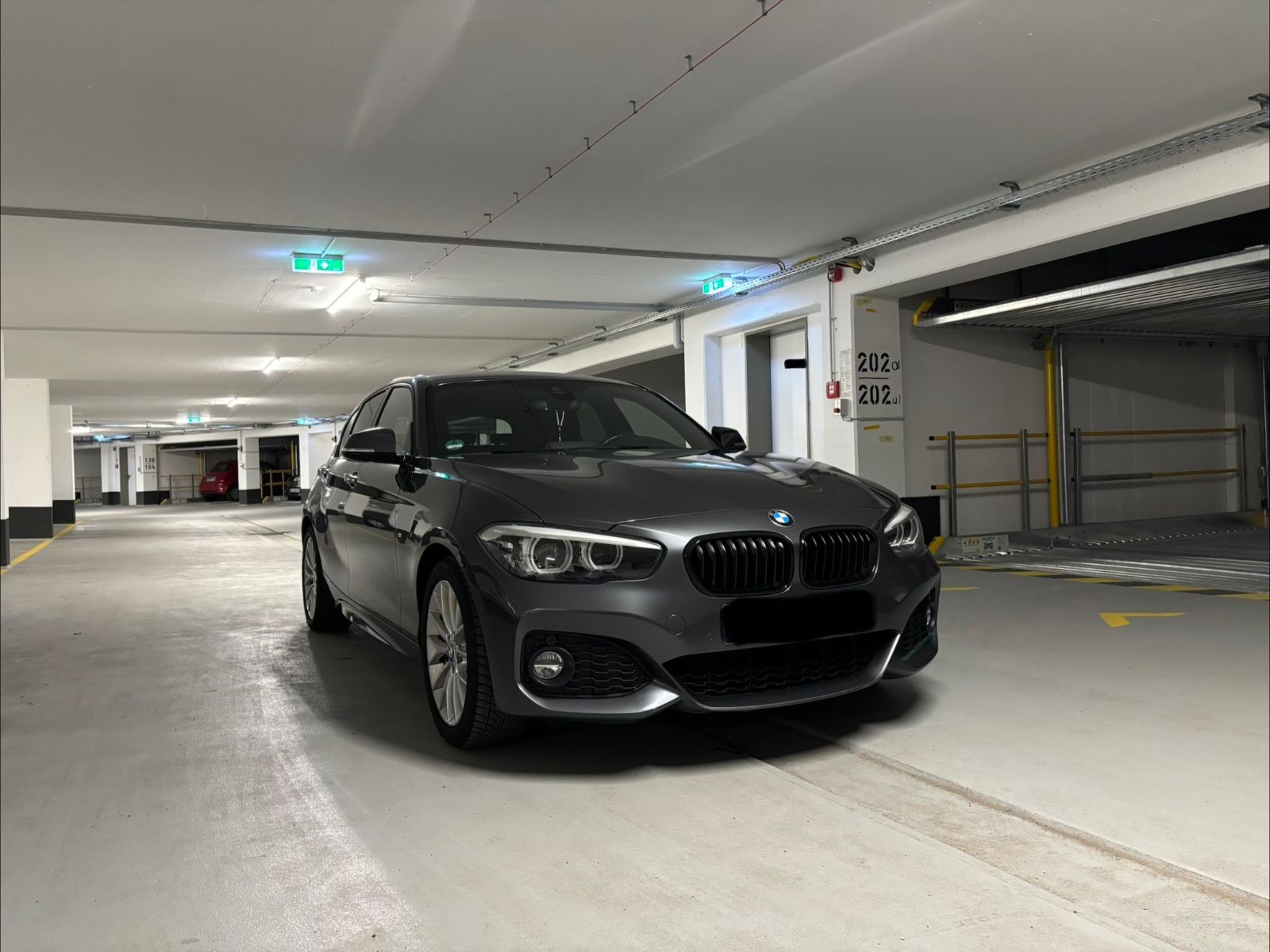 BMW 120i Edition M Sport Shadow A Edition M Spor...