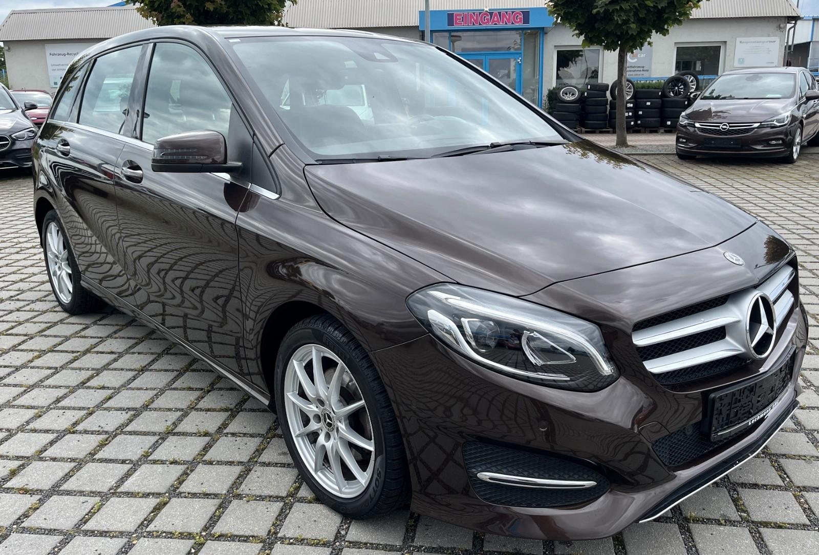 Mercedes-Benz B 200 "Urban Style Edition" LED|Park|RFK|Navi