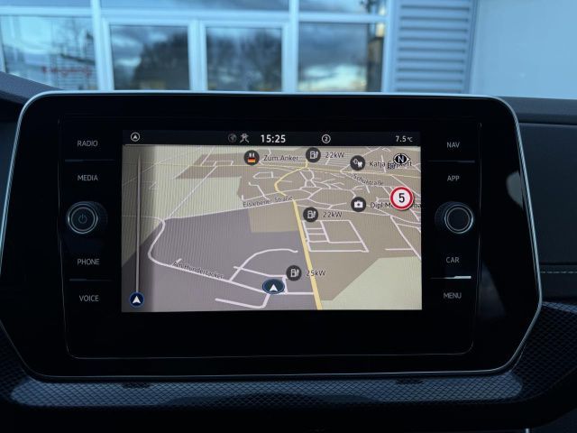 T-CROSS 1.5 TSI DSG R-LINE+IQ.LIGHT+ACC+CAM+NAVI