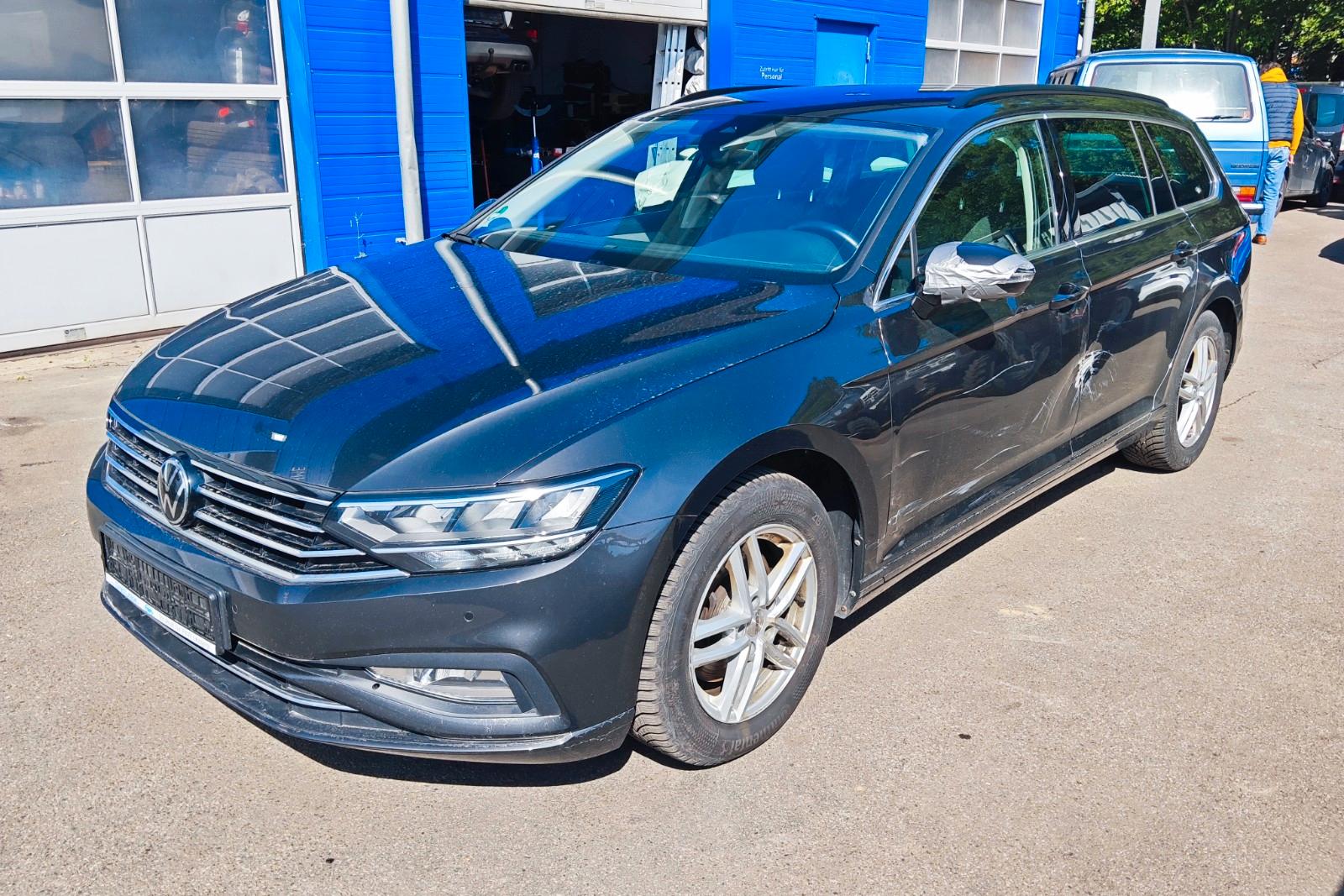 Volkswagen Passat Variant DSG Business Seitenschaden