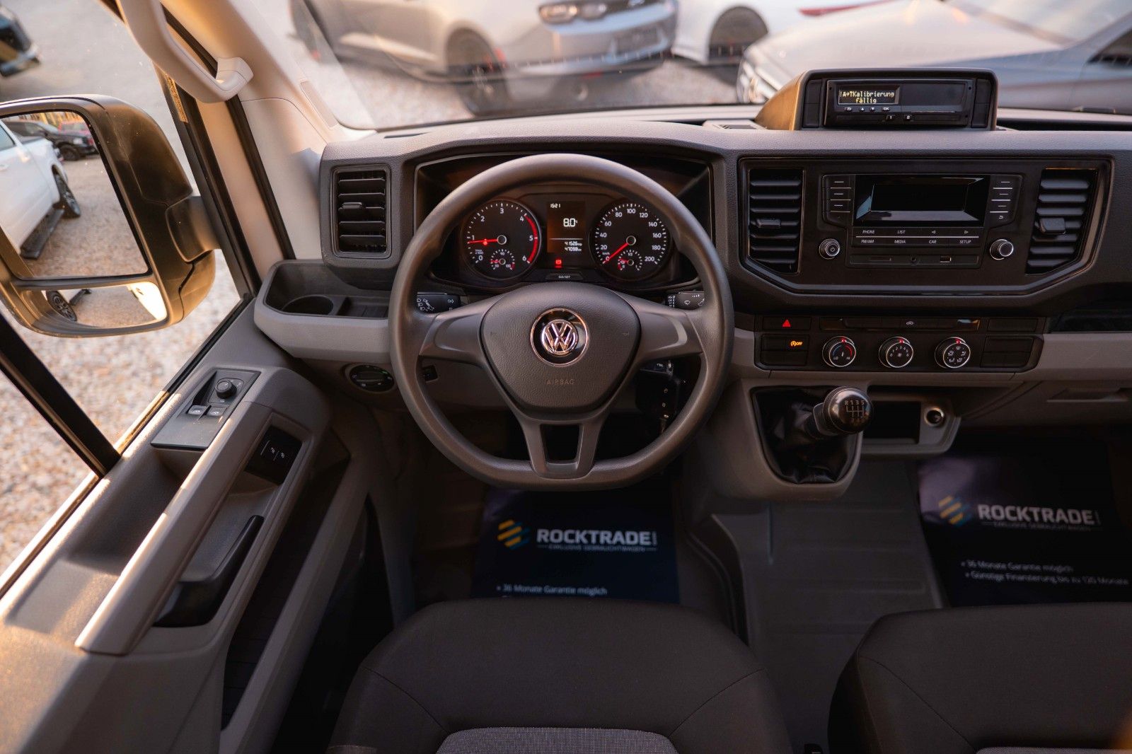 Fahrzeugabbildung Volkswagen Crafter Pritsche 35 DOKA lang FWD 7 Sitze 19%