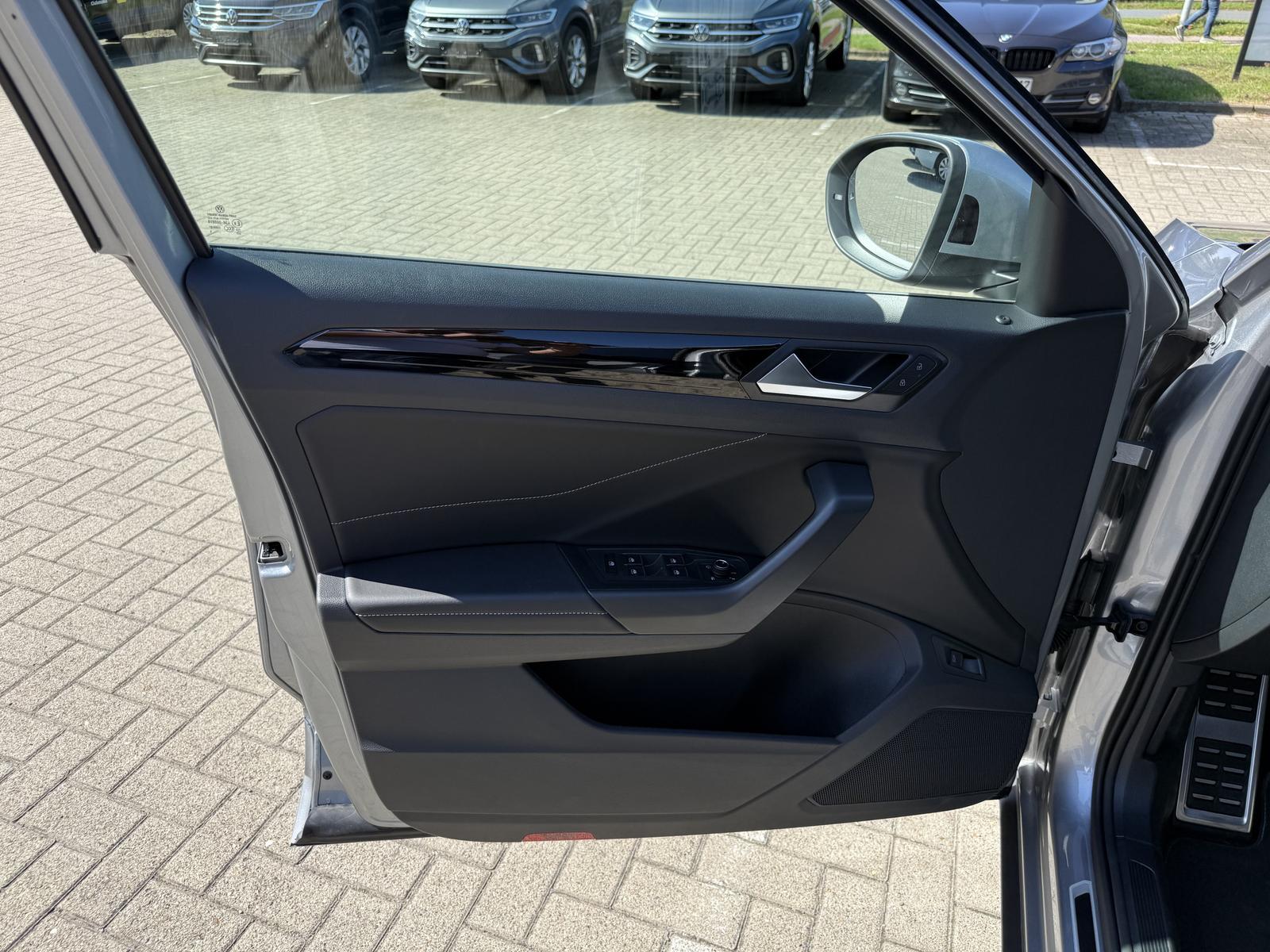 Volkswagen T-Roc R-Line,18-Zoll,IQ-Drive,R.Kam,Kessy,Side., миниатюра 14
