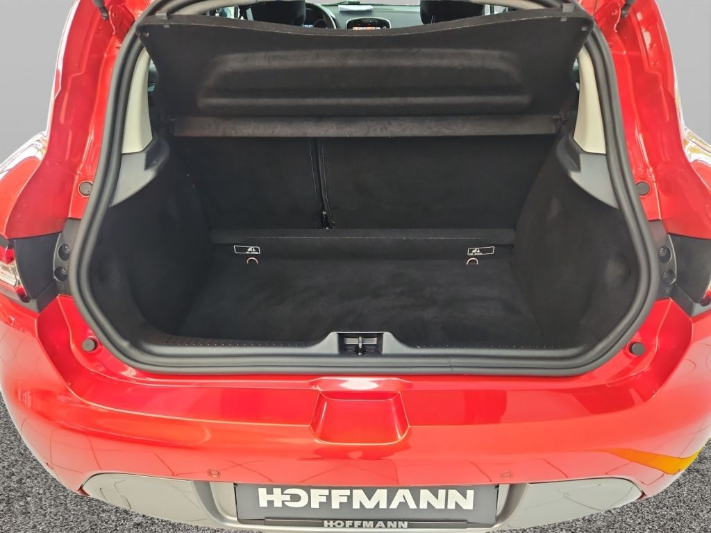 Fahrzeugabbildung Renault Clio Energy TCe 120 GT Sitzheizung Navigation