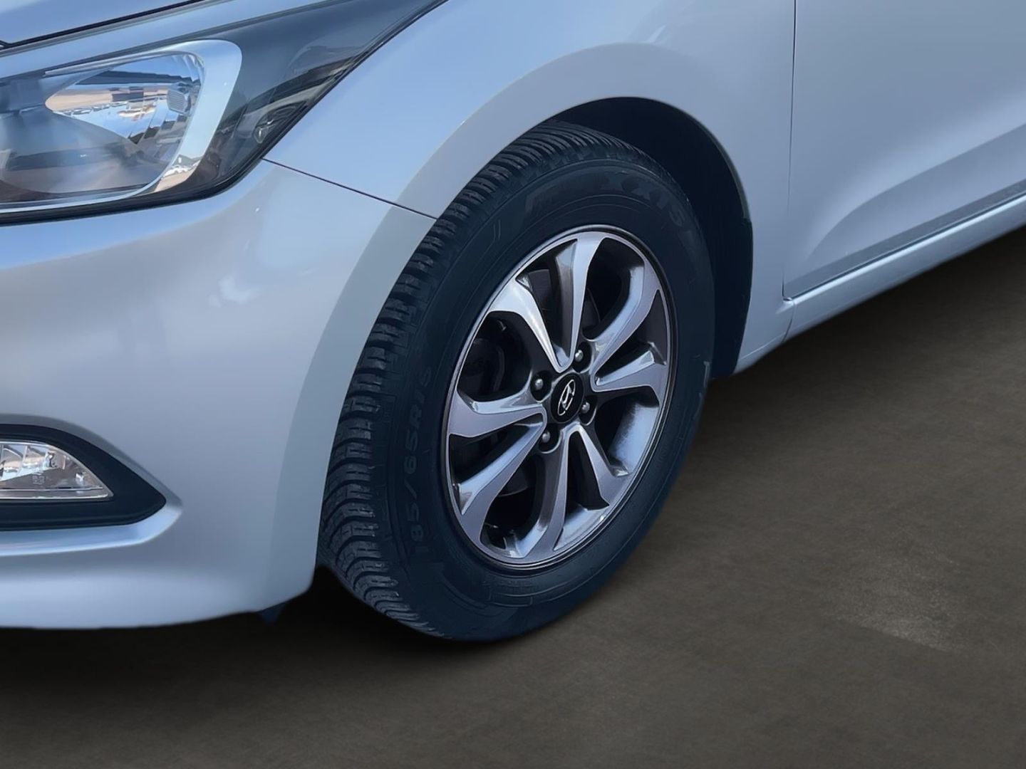 Fahrzeugabbildung Hyundai i20 1.0T Sonderedition Passion Ganzjahresreifen