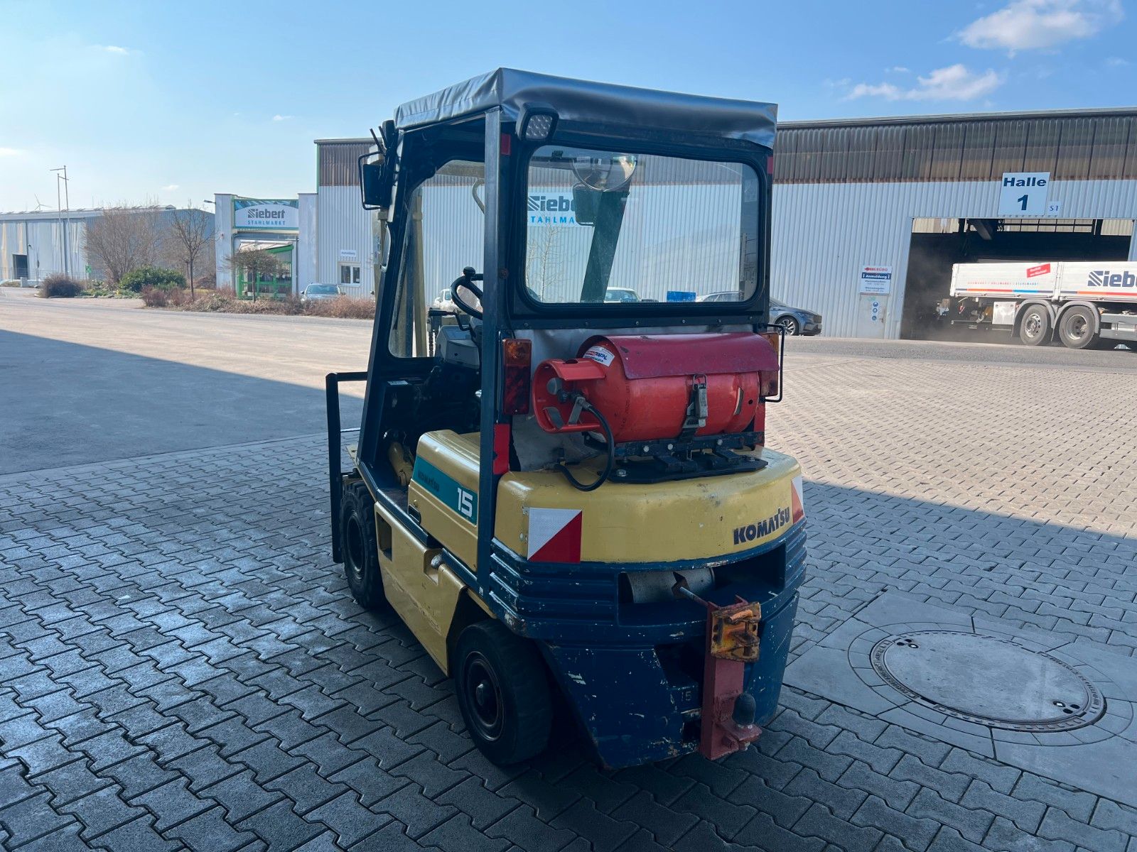 Fahrzeugabbildung Komatsu FG15T-15 / Gas / 1995 /