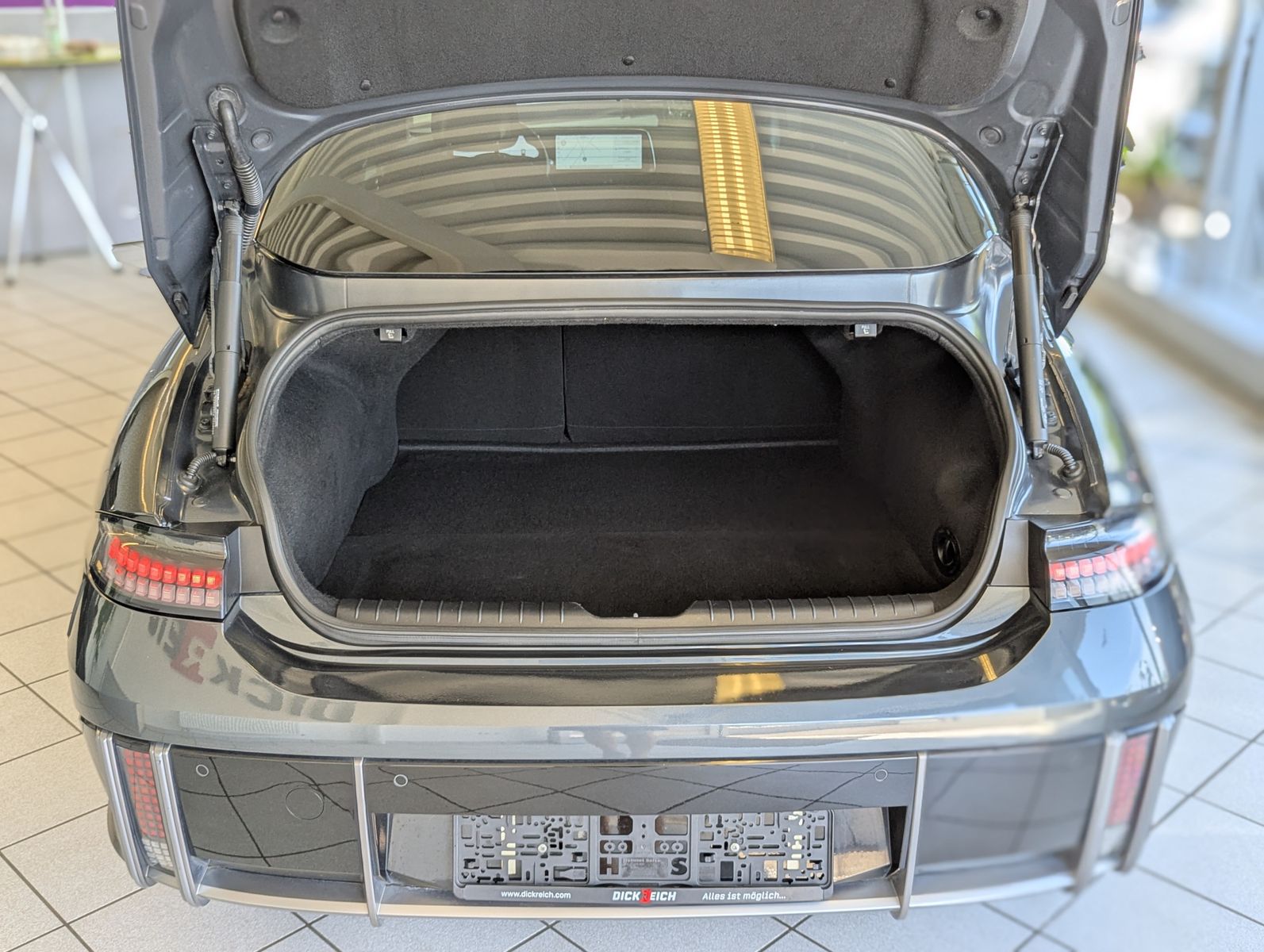 Fahrzeugabbildung Hyundai Ioniq 6 Dynamiq 77,4 kWh Kamera LED 95% SOH