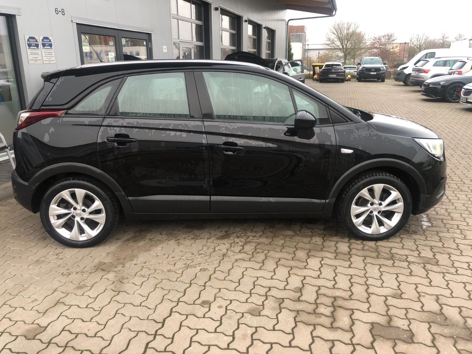 Fahrzeugabbildung Opel Crossland (X) Edition