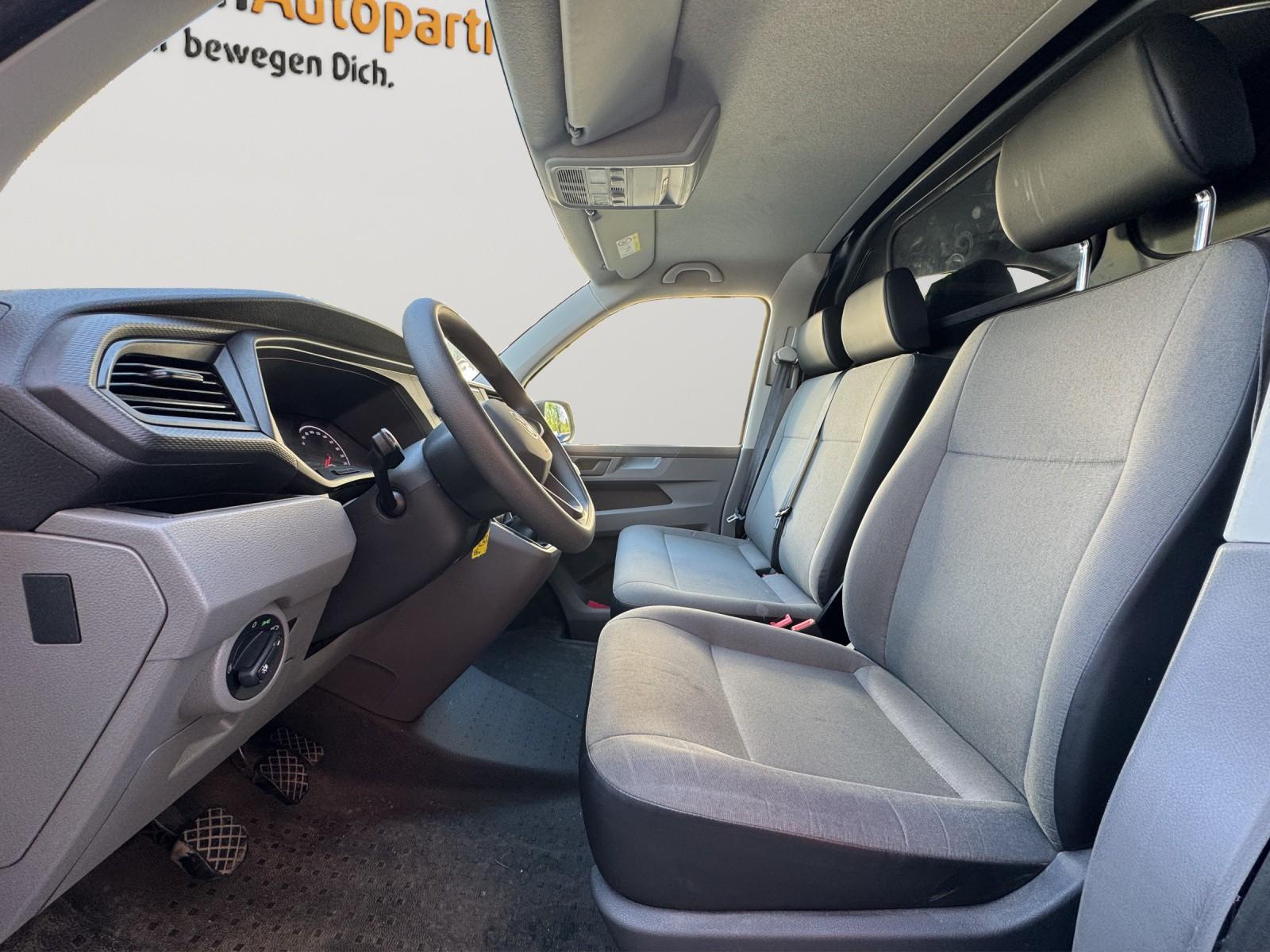 Volkswagen T6.1 Transporter 2.0 TDI Kasten FWD KLIMA PDC SH