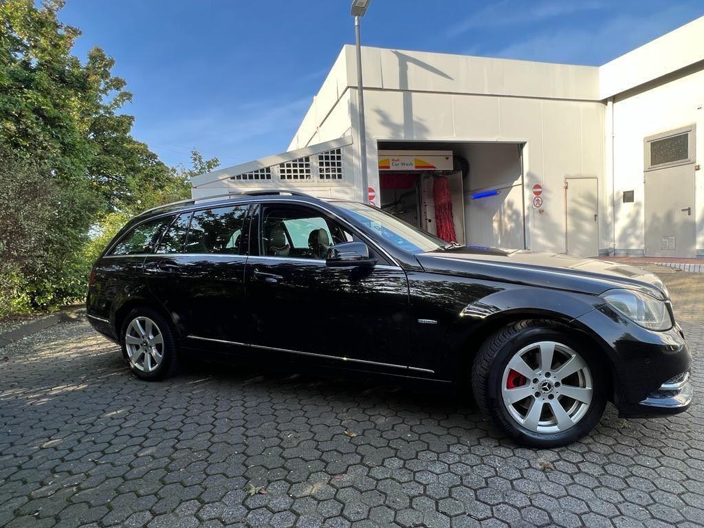 Mercedes-Benz C220 2011 — engine 170 HP (125kW)