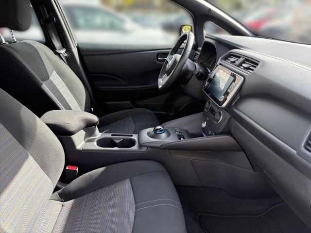 Fahrzeugabbildung Nissan Leaf Acenta +CARPLAY+RFK+KLIMA+DAB+TEMPOMAT+UVM+