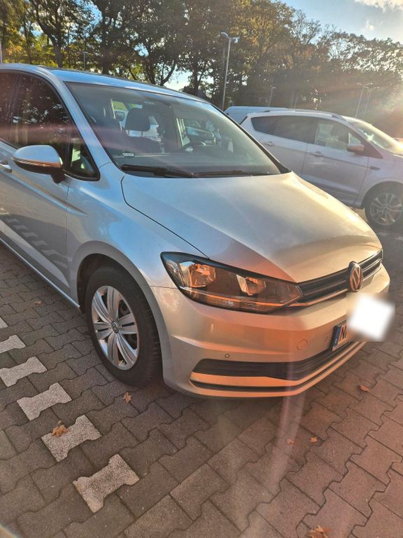 Image of Volkswagen Touran