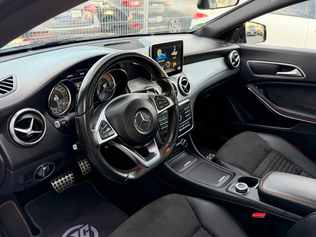 Mercedes-Benz CLA 220