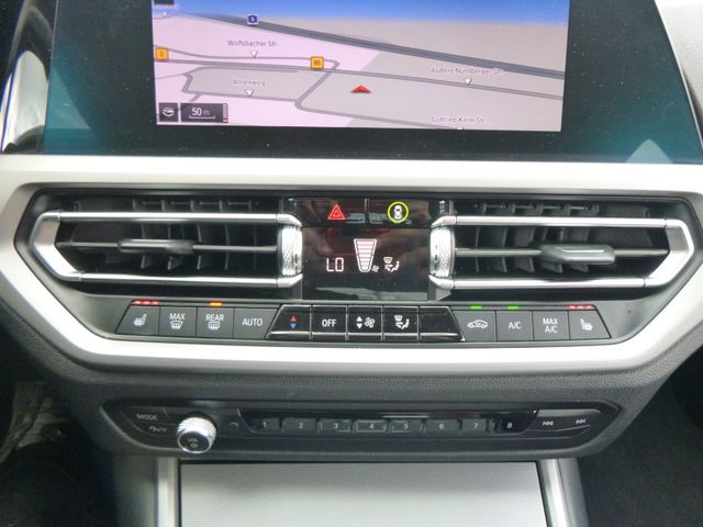 Fahrzeugabbildung BMW 320 i Lim >AUT/NAV/LED/TEMP/Sitzheiz<