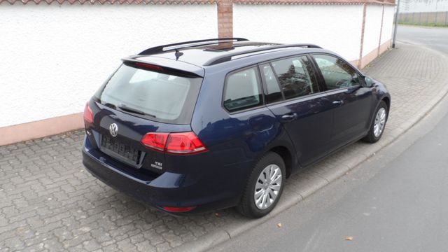 Volkswagen Golf VII Variant TSI BMT Navi AHK Panoramadach !