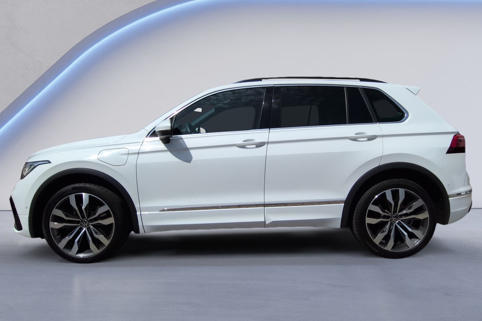 Tiguan 1.4 eHybrid DSG R-Line KAMERA+MATRIX+AHK+