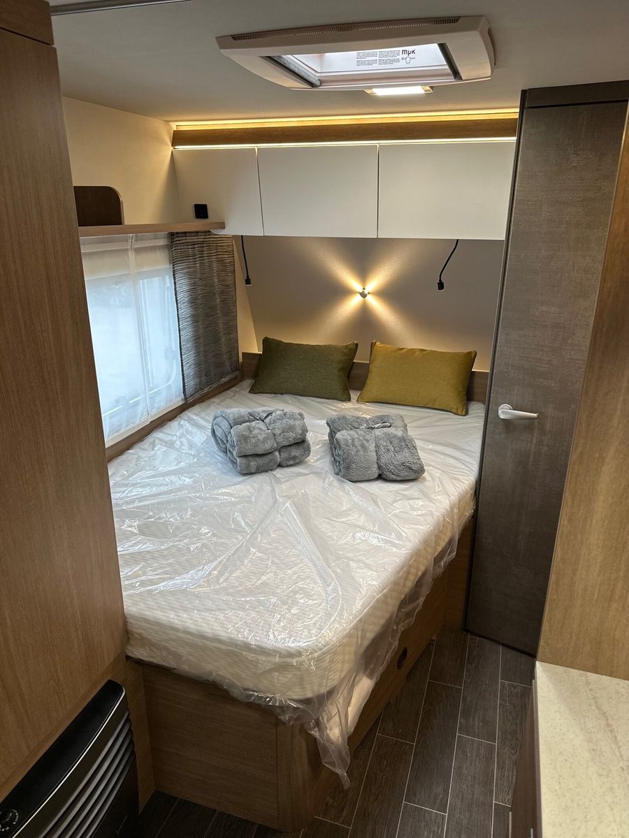 Fahrzeugabbildung Tabbert Senara 490 TD 2.3 Premium Interieur Exterieur