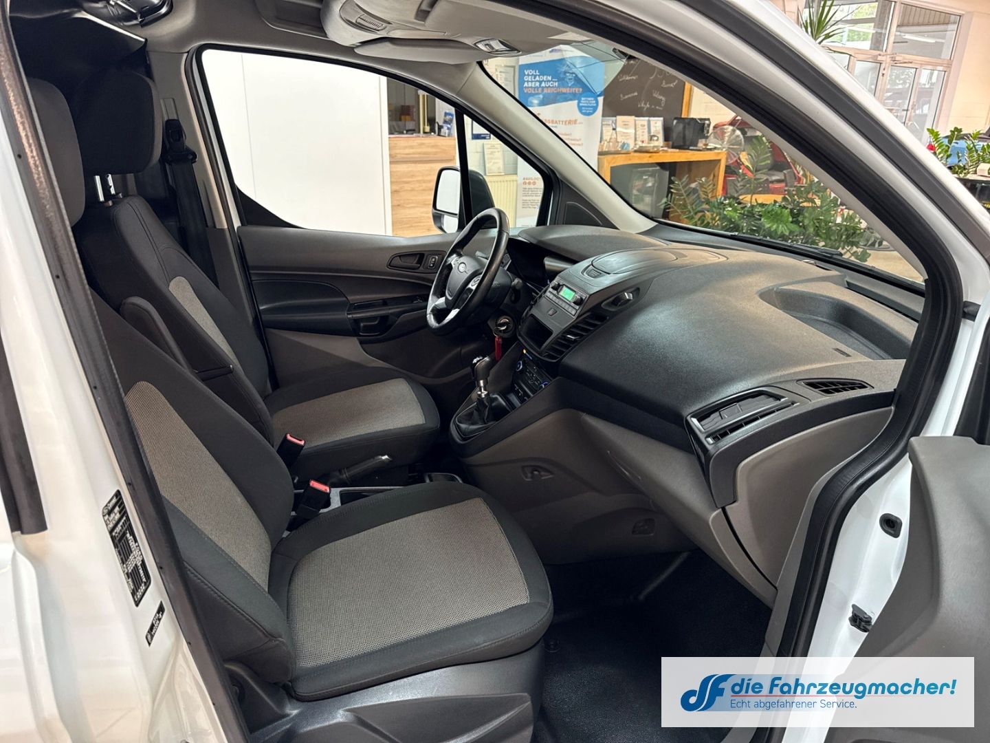 Fahrzeugabbildung Ford Transit Connect Kasten lang 1.5 EcoBlue EU6d Kur