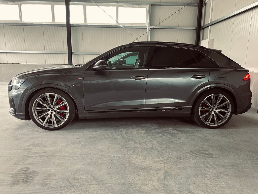 Audi Q8 SUV 55 TFSIe qu. S-line BlackPlus/23