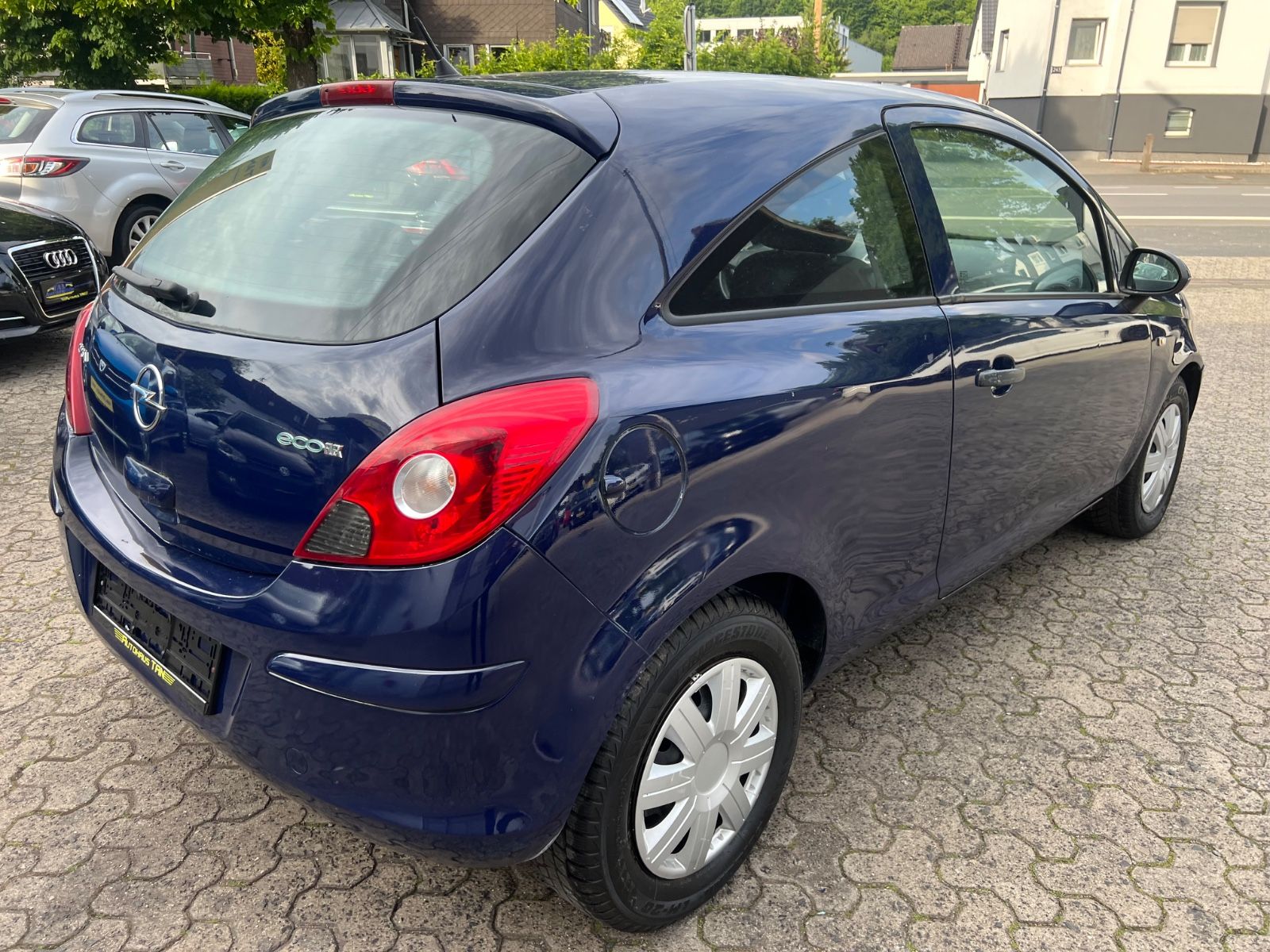 Fahrzeugabbildung Opel Corsa D Selection 1.2 Automatik