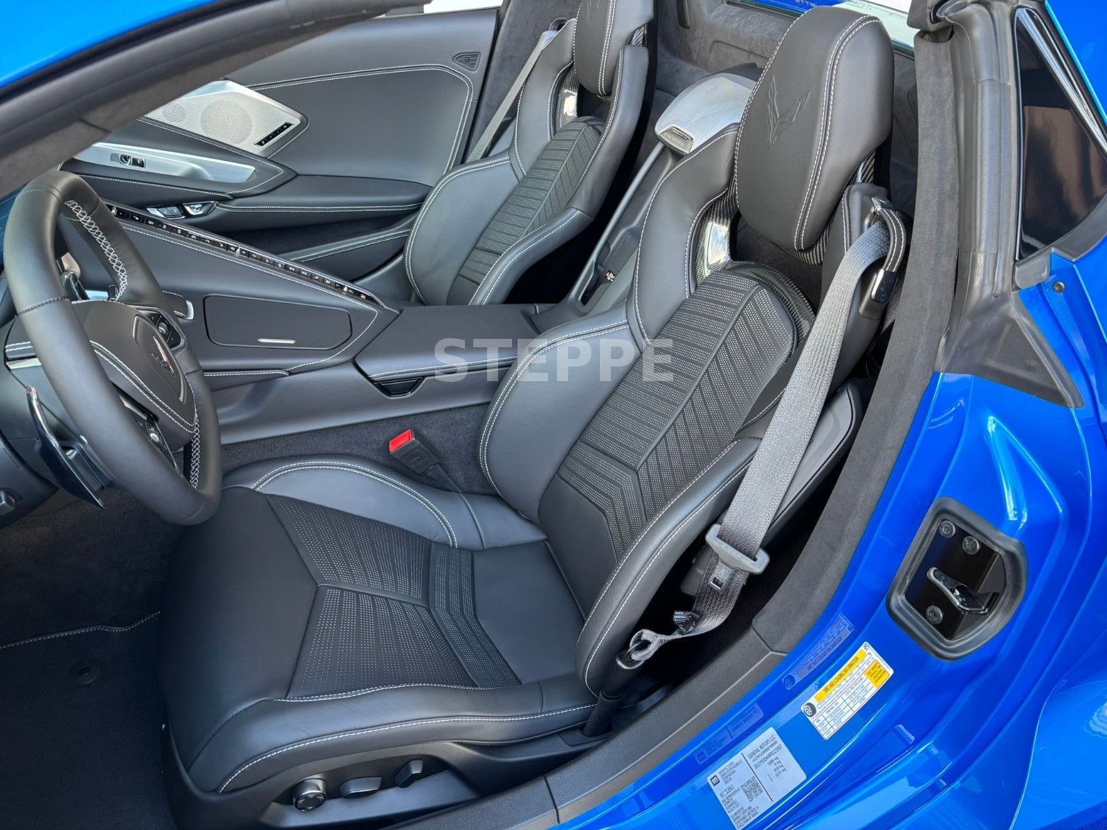 Corvette C8 Stingray Convertible 3LT Europamodell STEPPE