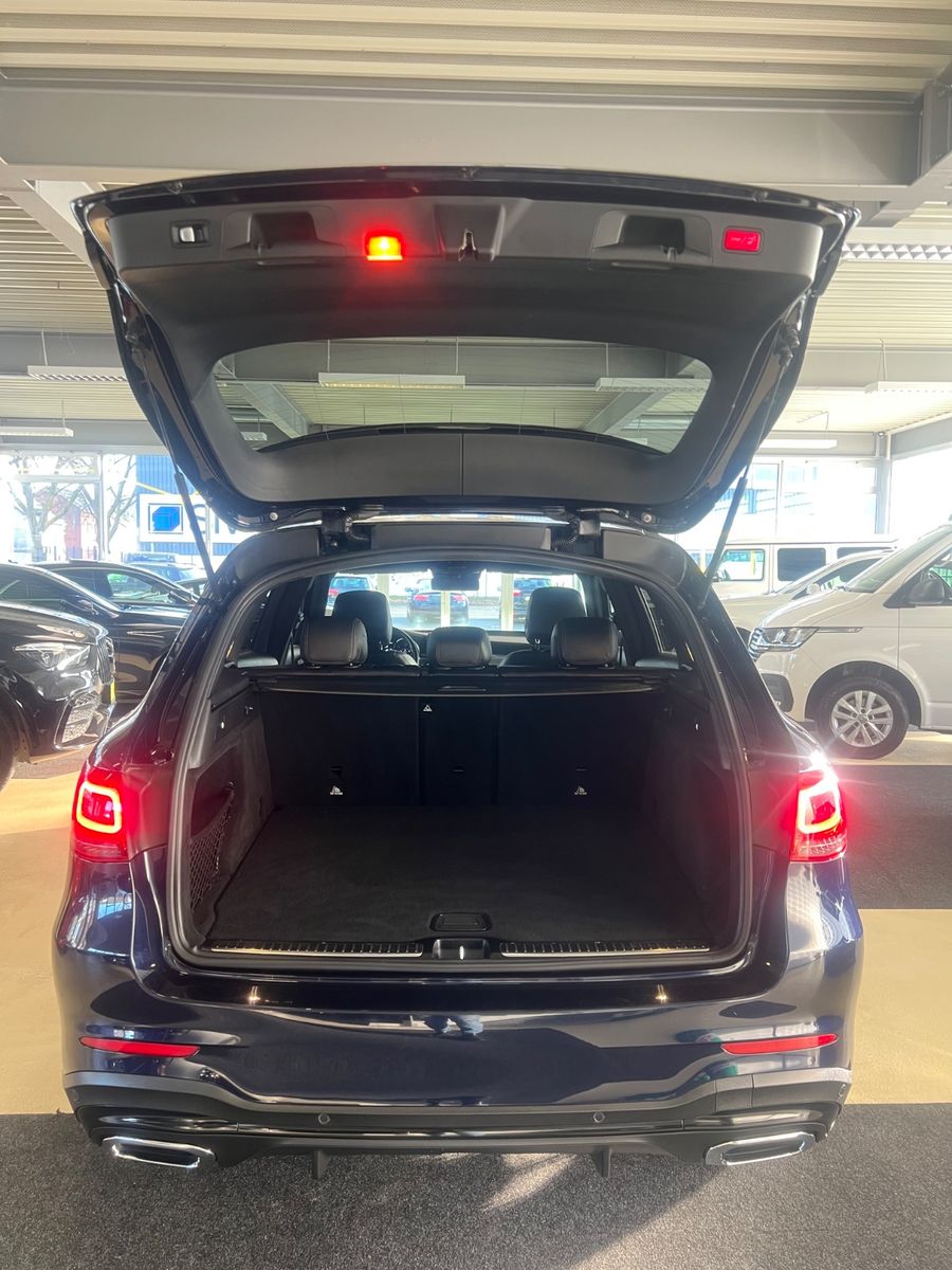 Fahrzeugabbildung Mercedes-Benz GLC 200 4Matic AMG LINE Night Pkaet *1.HAND*