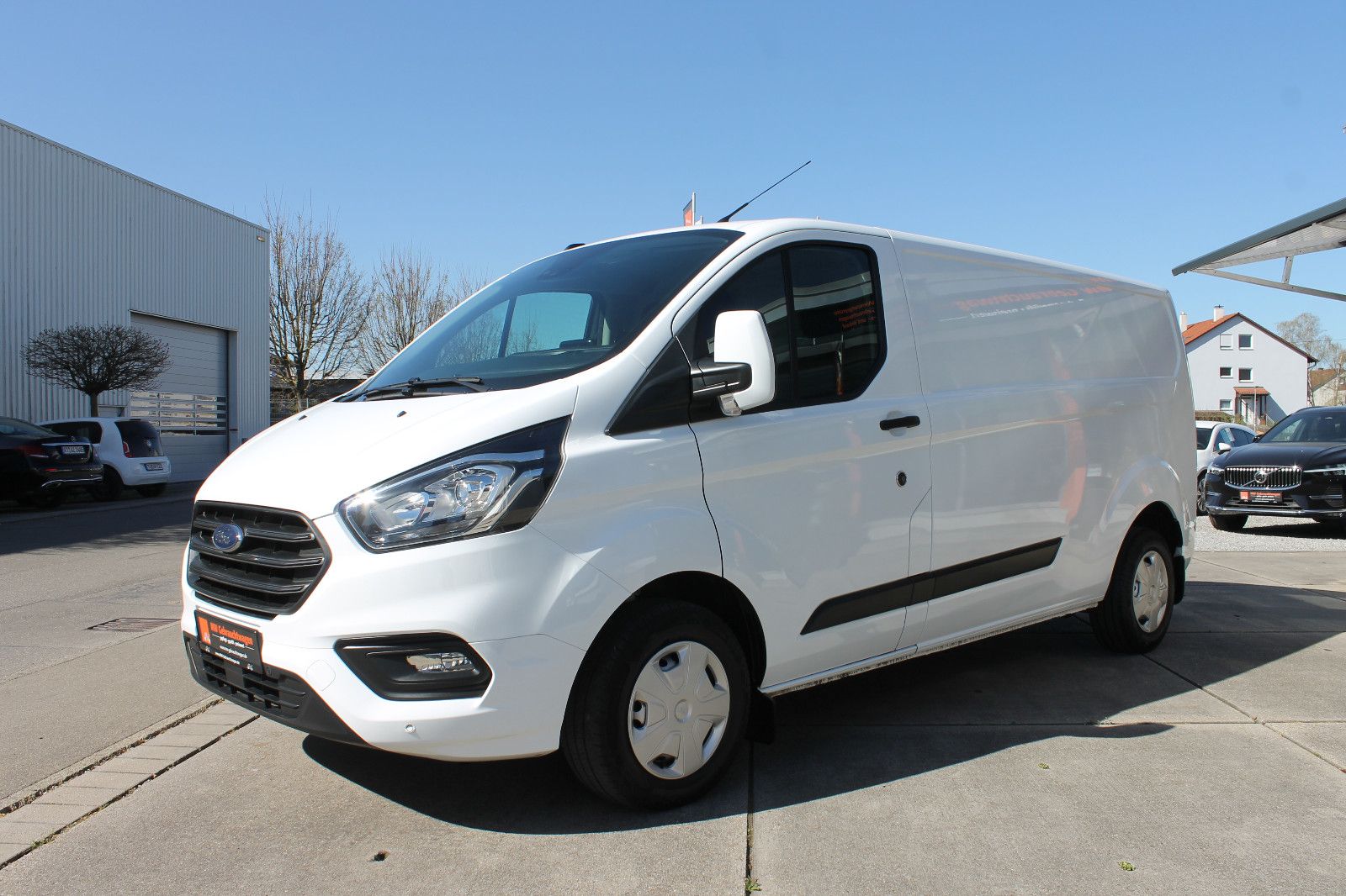 Fahrzeugabbildung Ford Transit Custom Kasten 300 L2 Trend SHZ KAM TEMP