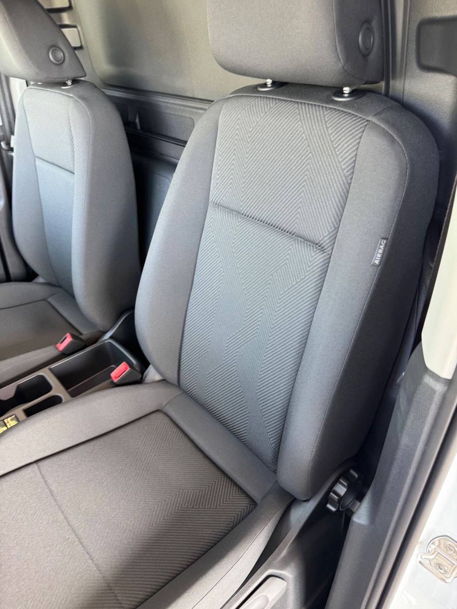 Fahrzeugabbildung Ford Transit Connect PHEV 1,5 Automatik/Sofort