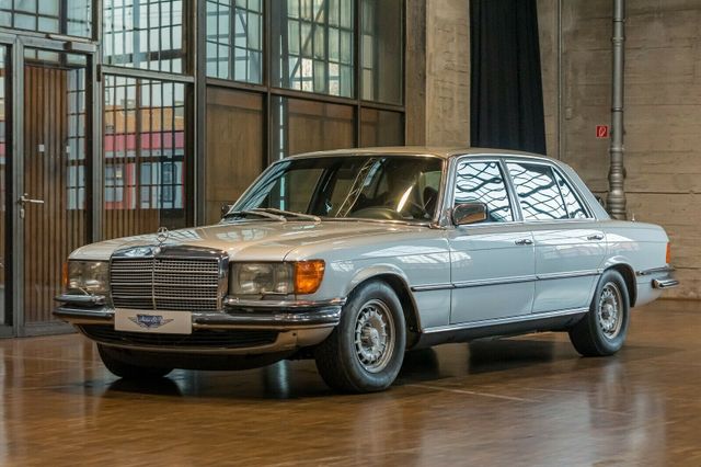 Mercedes-Benz 450 SEL 6.9