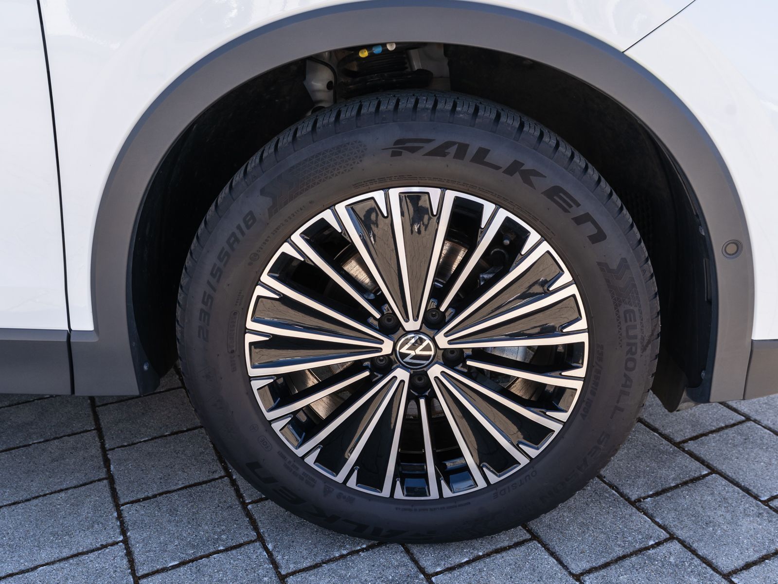Volkswagen Tiguan - Bild 10