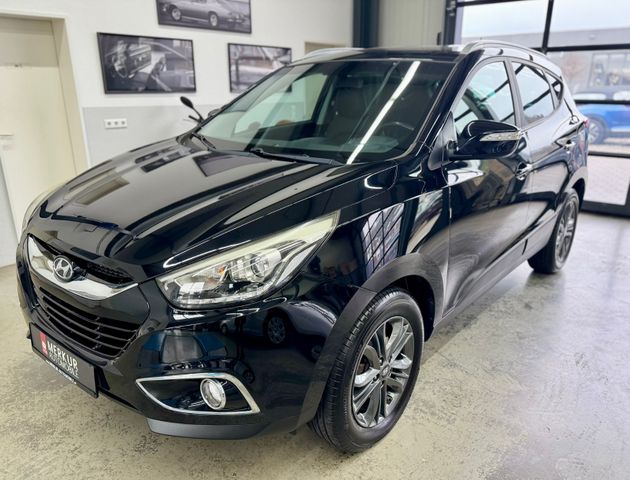 Hyundai ix35 2.0 2WD/AHK/Teilleder/4xSHZ/PDC/17"