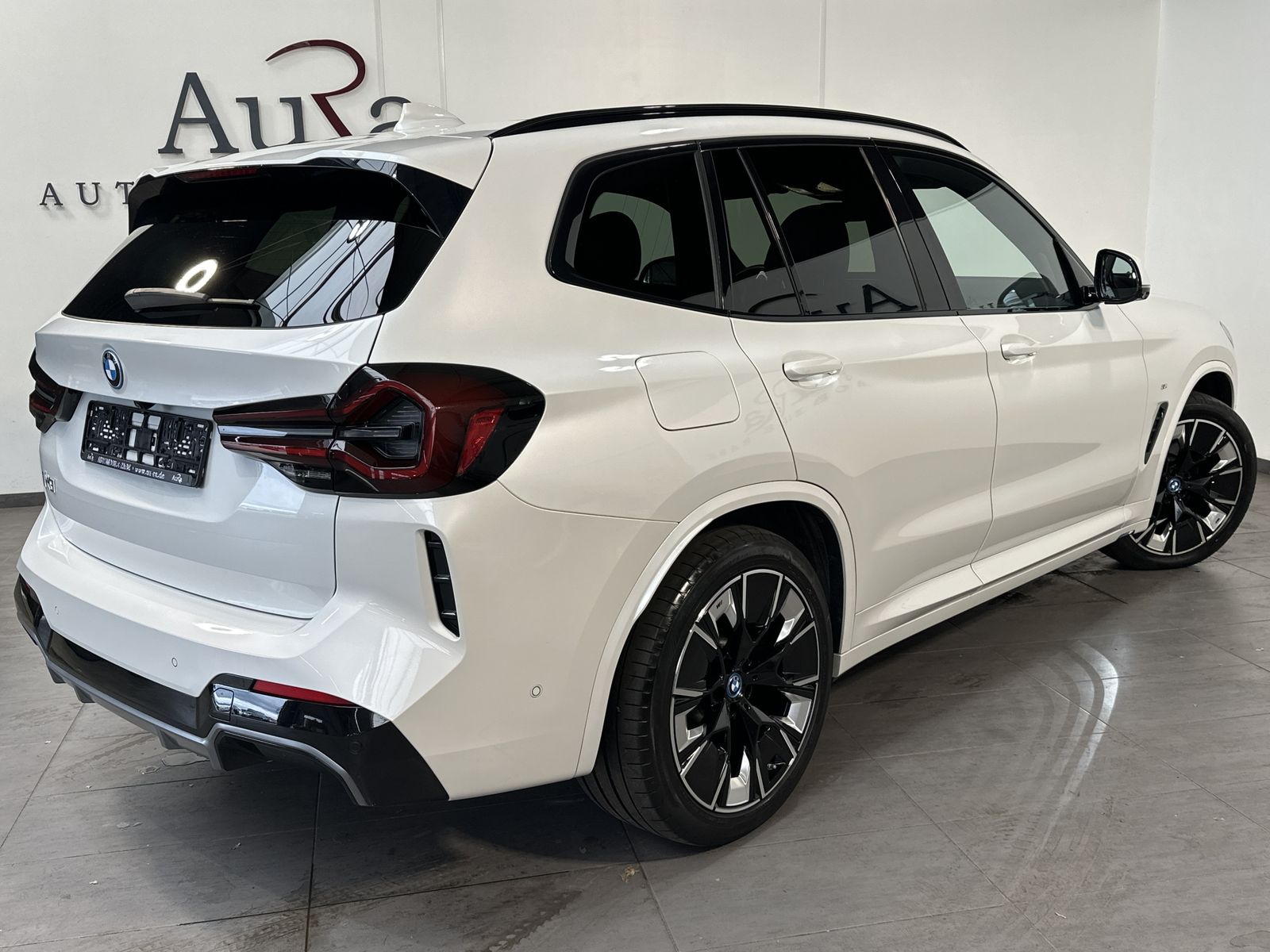 Fahrzeugabbildung BMW iX3 Impressive NAV+LASER+ACC+KAMERA+PANO+HUD+AHK