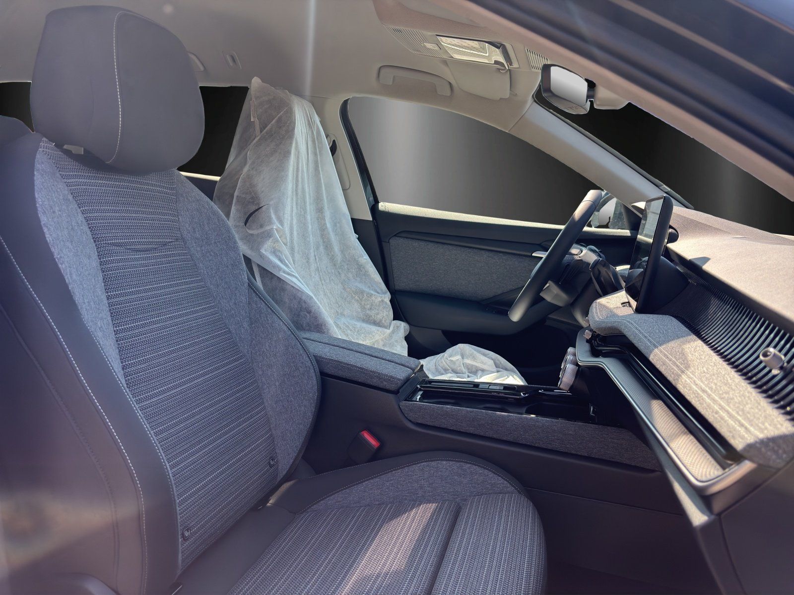 Fahrzeugabbildung SKODA Superb Combi Selection 1,5 TSI iV 150 kW DSG