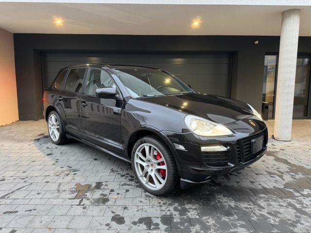 Porsche Cayenne GTS NEU ZUSTAND|NAV|LEDER|SPORT AGA|BOSE