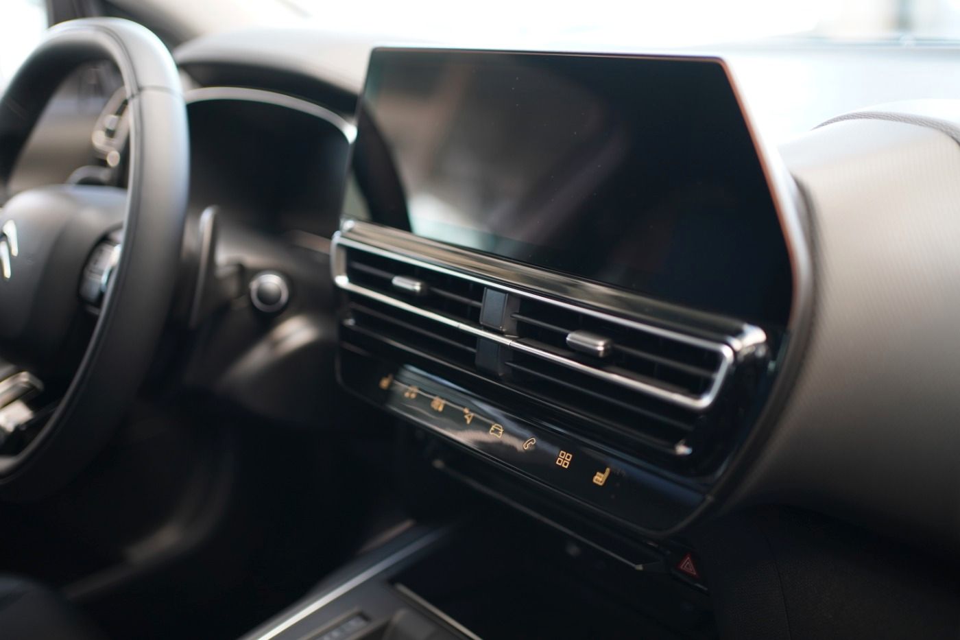 Fahrzeugabbildung Citroën C5 Aircross Plug In Hybrid 225 e-EAT8 Shine Pack