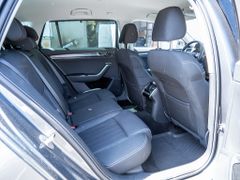 Foto Nummer 4: SKODA Superb