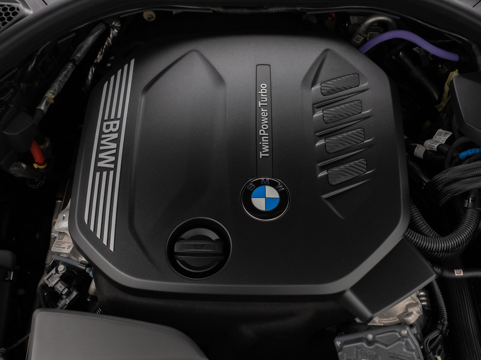 Fahrzeugabbildung BMW 320d xD Kamera DAB HiFi Stop&Go Alarm Sport LED