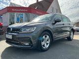 Volkswagen Tiguan R-Line 1.5 TSI DSG SHZ BT NAVI AHK Kamera