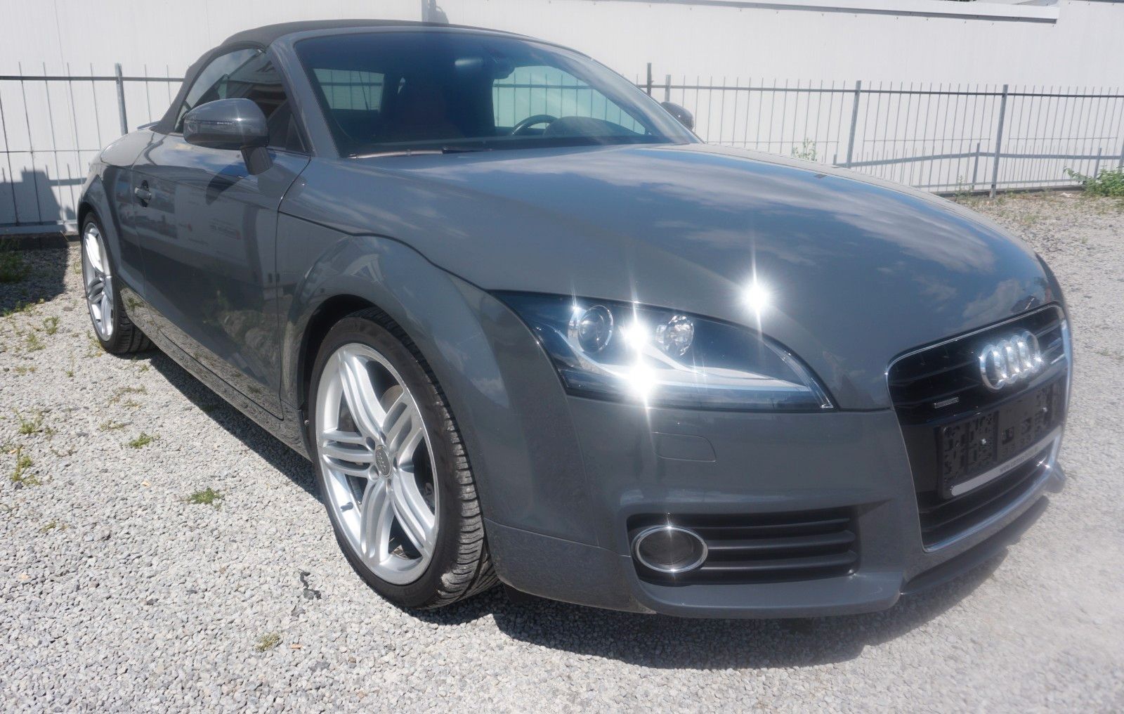 Fahrzeugabbildung Audi TT Roadster 2.0 TFSI quattro,Leder,Navi,Xenon,SH