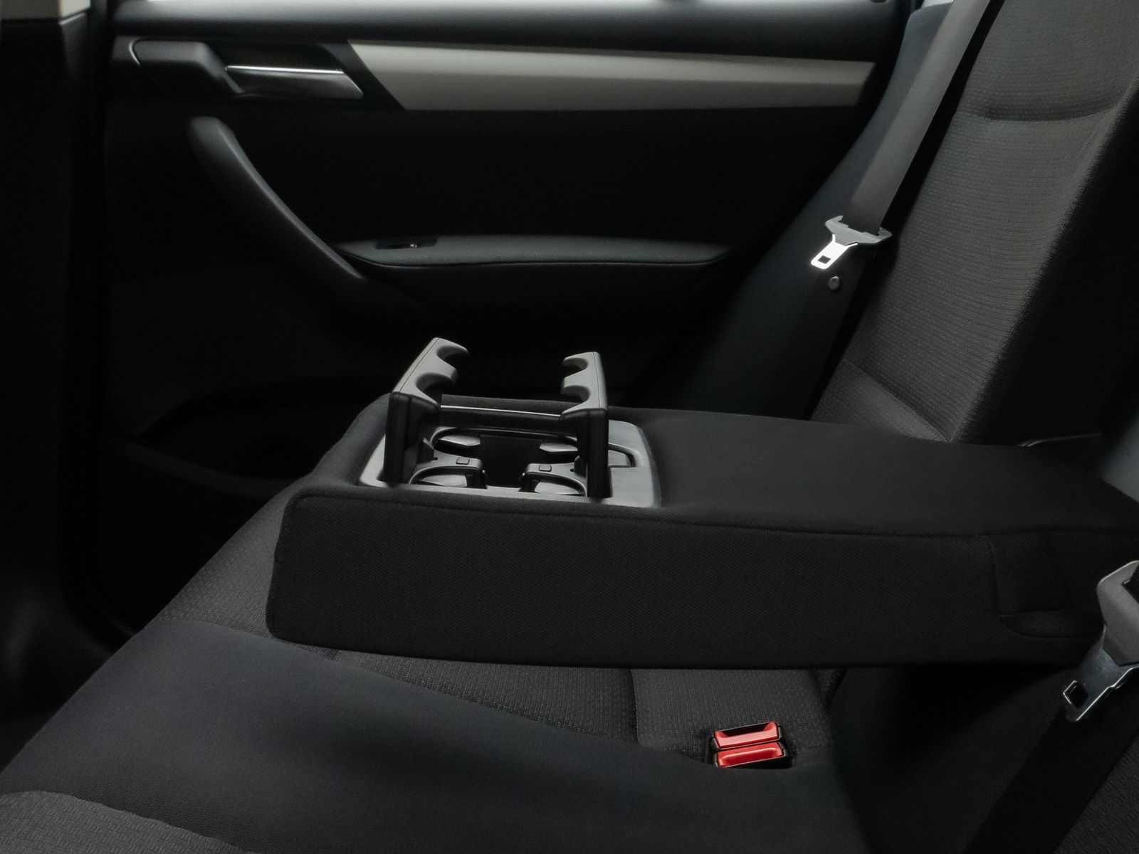 Fahrzeugabbildung BMW X3 xD20d Navi Sitzhzg PDC Tempomat 8Fach
