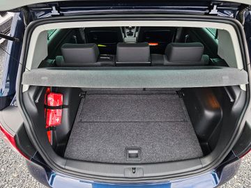Volkswagen Golf - 10